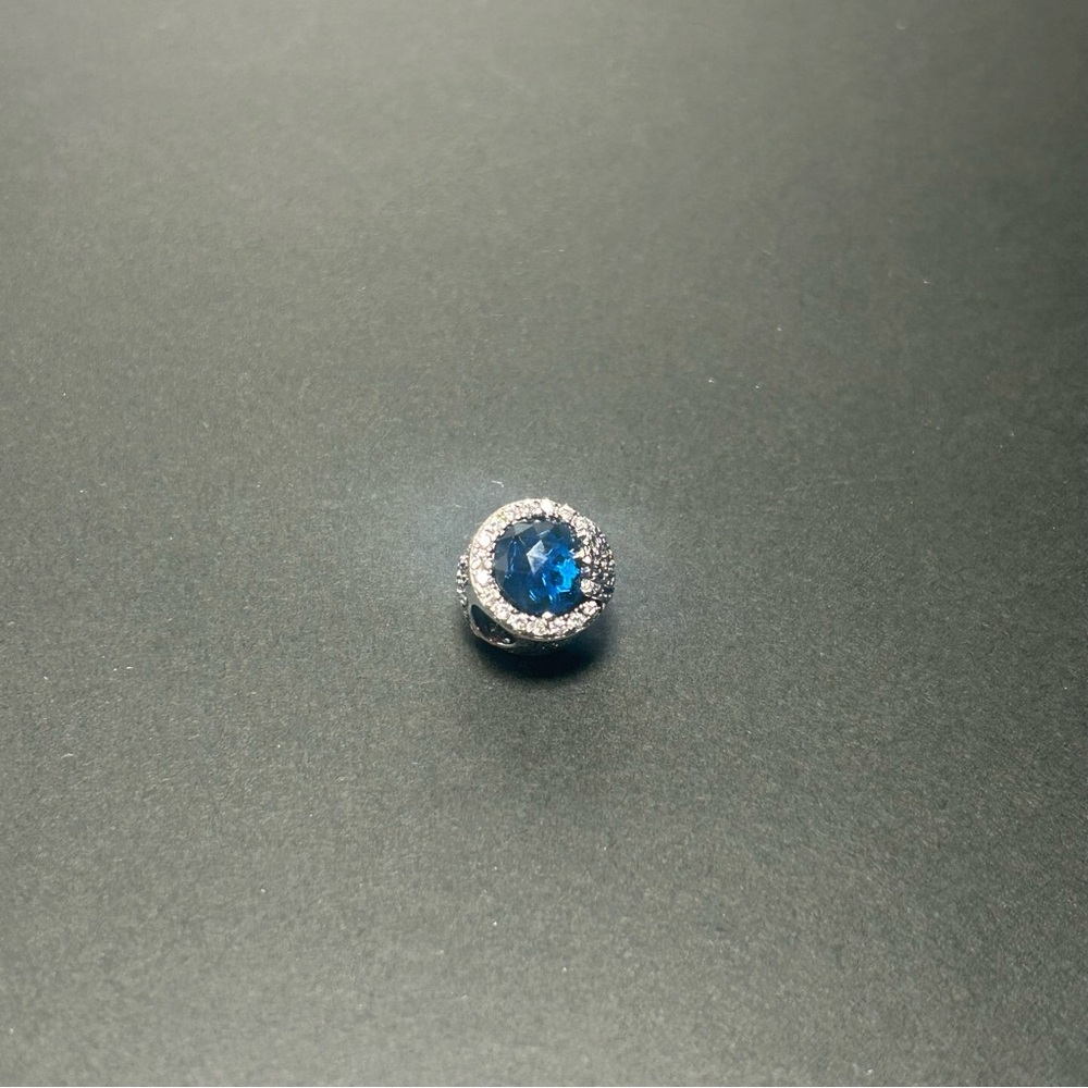 Pandora Charm - Picture 8 of 12
